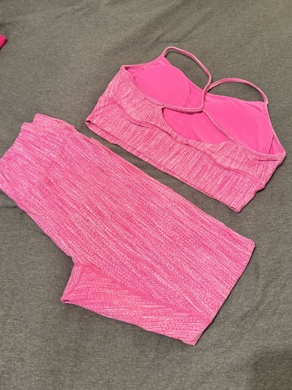 P'tula Fuchsia PEAK Ribbed Workout Set - Sports Bra & Leggings - Picture 2 of 4